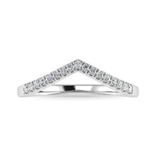 Diamond 1/6 Ct.Tw. Chevron Band in 14K White Gold