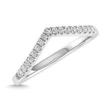 Diamond 1/6 Ct.Tw. Chevron Band in 14K White Gold