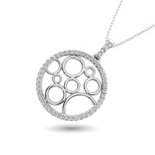 10K White Gold 1/4 Ct.Tw. Diamond Circle Pendant
