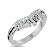 Diamond 1/3 ct tw Chevron Band in 10K White Gold