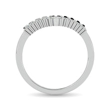 Diamond Chevron Band 1/5 ct tw in 14K White Gold