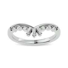 10KT WHITE GOLD 1/8CT TW DIAMOND CHEVRON BAND