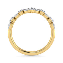 Diamond 1/5 Ct.Tw. Chevron Band in 10K Yellow Gold