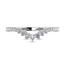 Diamond 1/4 Ct.Tw. Chevron Band in 14K White Gold