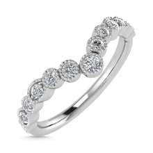 Diamond 1/8 Ct.Tw. Chevron Band in 14K White Gold