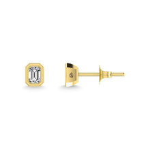 Diamond 1/3 Ct.Tw. Emerald Shape Stud Earrings in 14K Yellow Gold