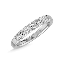 14K White Gold Diamond 5/8 Ct.Tw. Round Shape 7 Stone Band