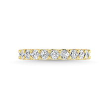14K White Gold Diamond 1 3/4 Ct.Tw. Round Shape Three Forth Way wedding Band (size 6.5)