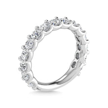 14K White Gold Diamond 2 1/4 Ct.Tw. Round Shape Three Fourth Wedding Band