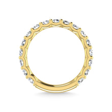 14K White Gold Diamond 2 1/4 Ct.Tw. Round Shape Three Forth Way wedding Band (size 6.5)